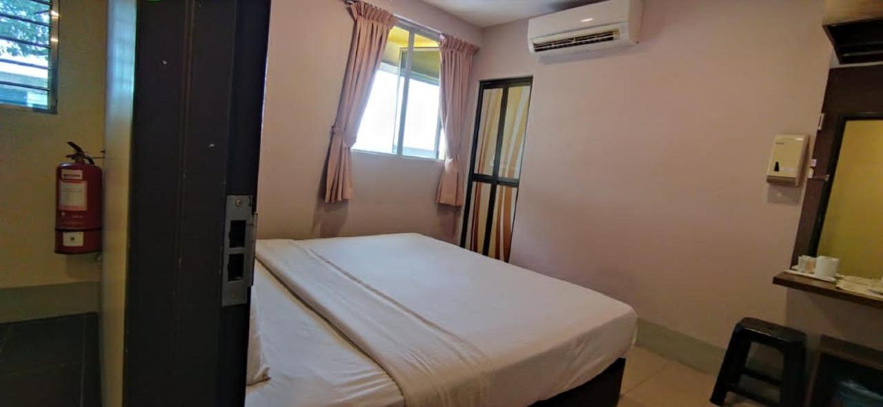 Dream House Hotel Skudai Exterior foto